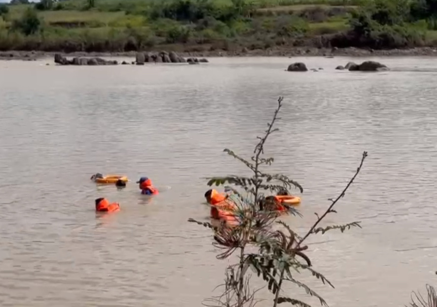 Đắk Lắk: Rủ nhau đi tắm sông Ba, 2 học sinh bị đuối nước tử vong- Ảnh 1.