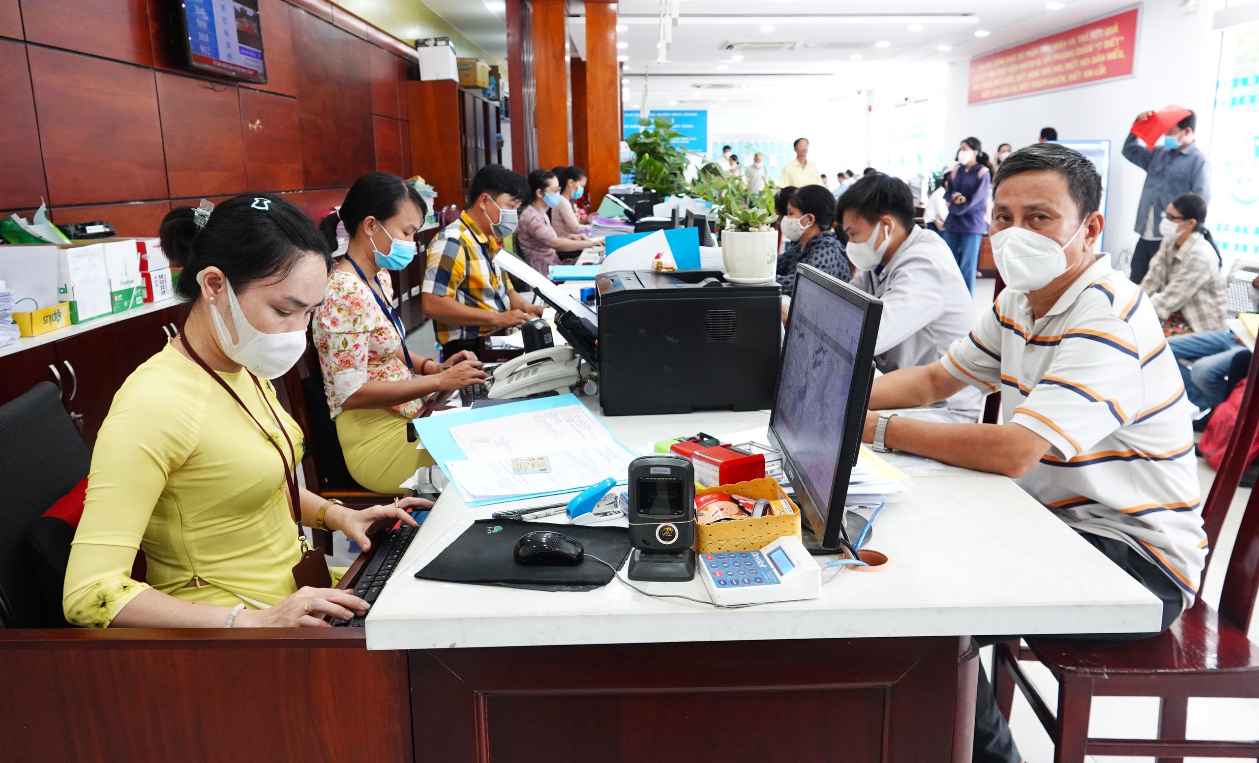 Cán bộ, viên chức nghỉ việc trước ngày 1.7 sẽ được hưởng chính sách mới nào?- Ảnh 1.