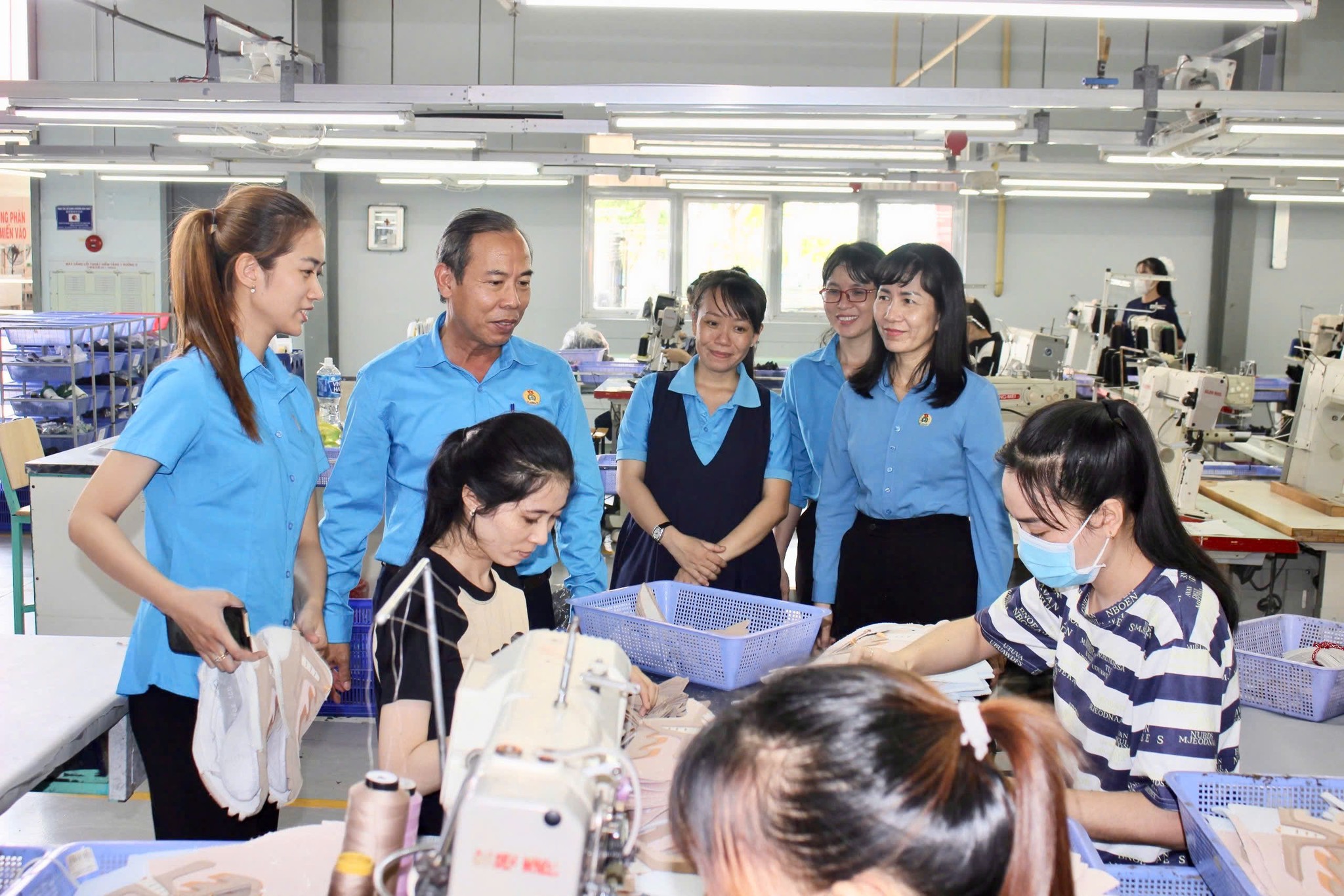 Chi trả chế độ cho cán bộ công đoàn chuyên trách trước 1.11- Ảnh 1.