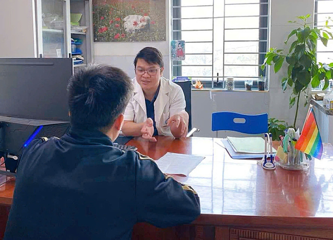 Bác sĩ tư vấn cho bệnh nhân. Ảnh: Bác sĩ cung cấp