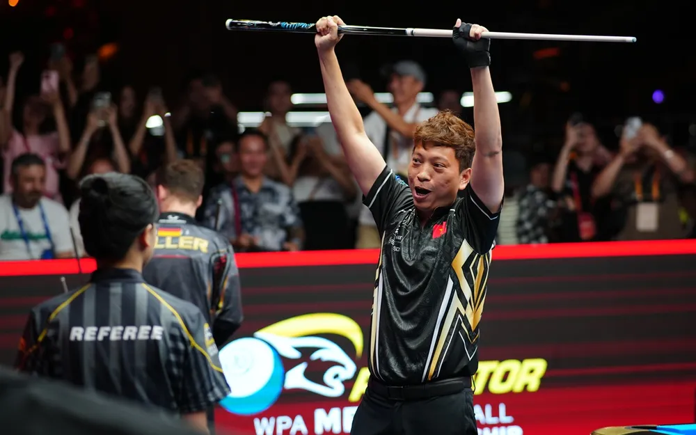 Cơ thủ Việt Nam ngược dòng đánh bại cựu số 1 thế giới đầy cảm xúc