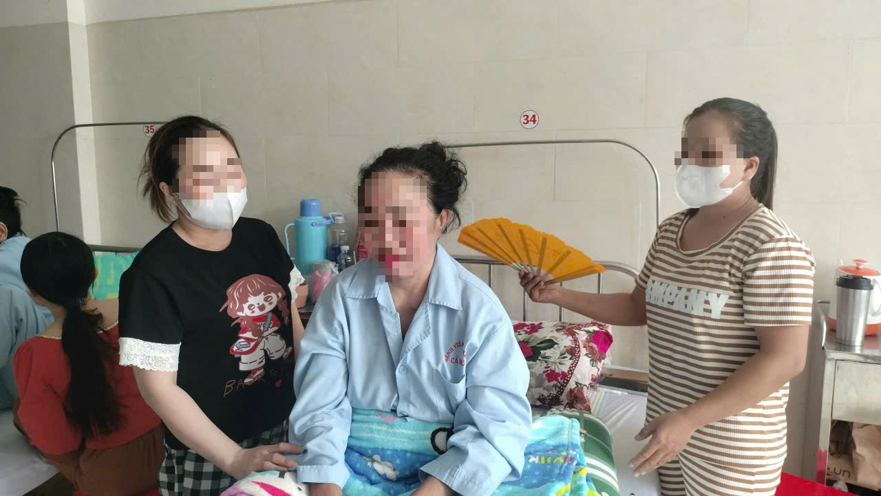 Đang khám bệnh , người phụ nữ 62 tuổi ngưng tim do thuyên tắc phổi bất ngờ - Ảnh 1.