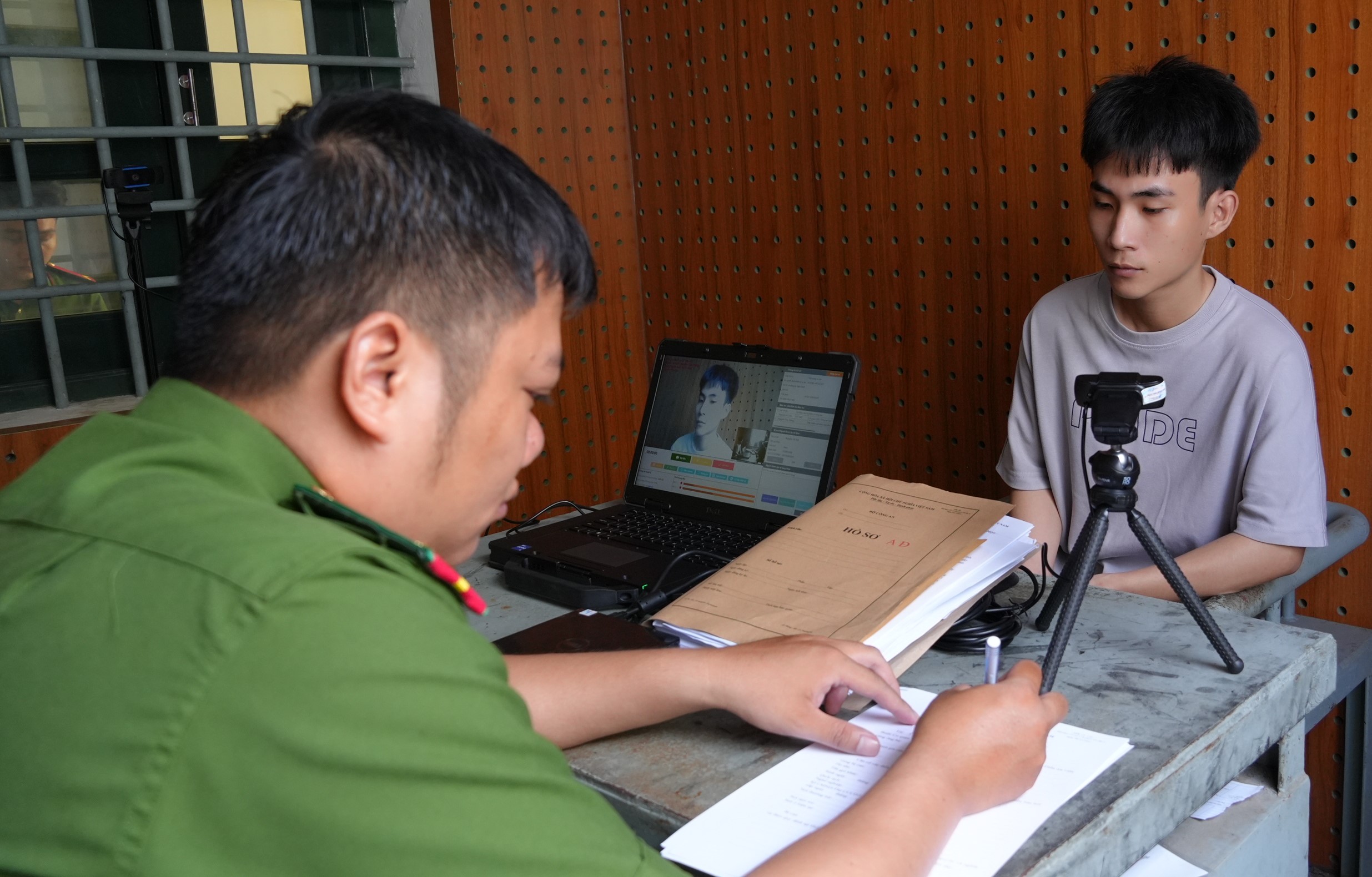 Đồng Tháp: Khởi tố 'tú ông' quản lý cơ sở massage chứa mại dâm- Ảnh 1.