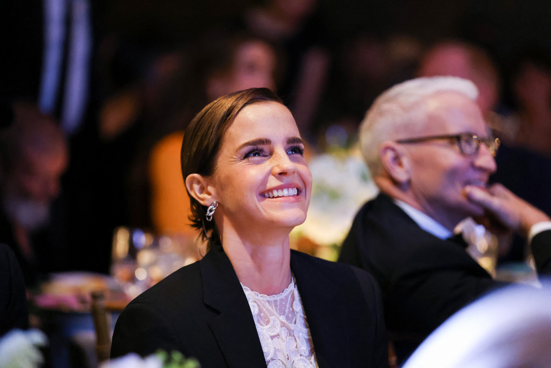 Cuộc sống của Emma Watson sau 6 năm vắng bóng trên màn ảnh - Ảnh 1.