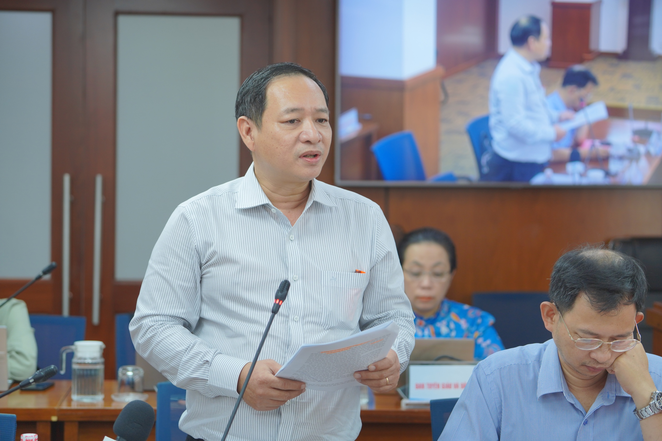 Người dân TP.HCM được vay vốn ưu đãi mua nhà ở xã hội thế nào?- Ảnh 1.