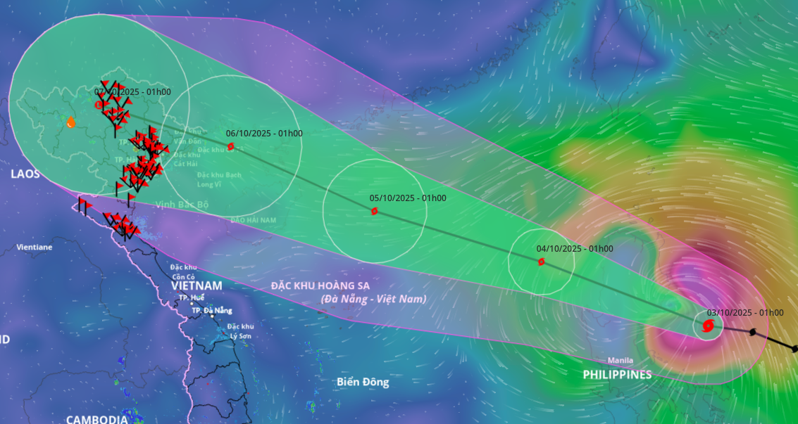 Bão Matmo mạnh cấp 10 vào Biển Đông, hướng về miền Bắc- Ảnh 1.