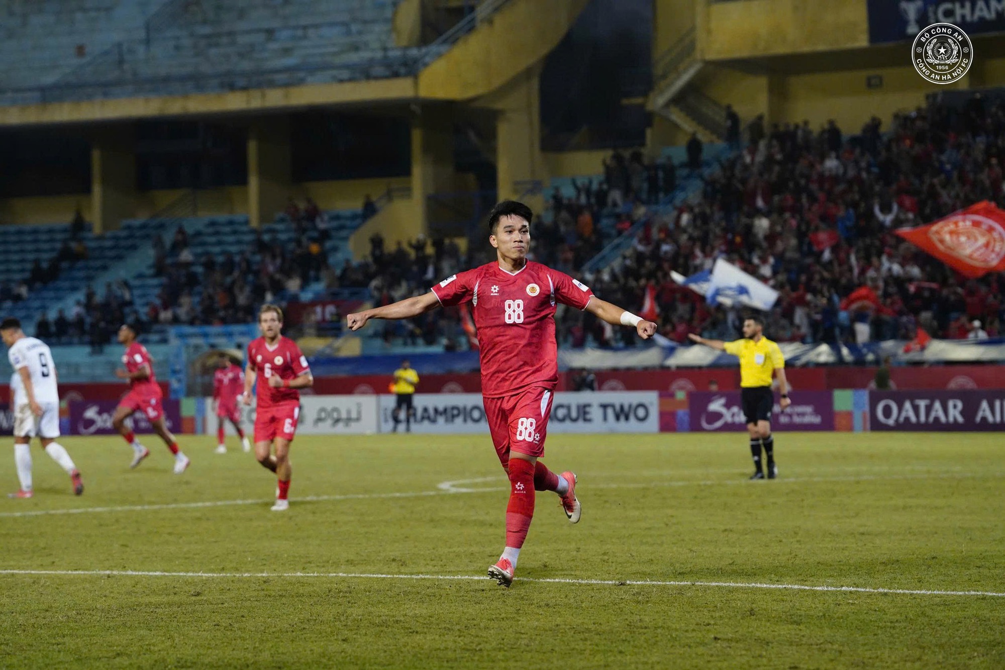 Bất bại toàn bộ lượt đi, đội bóng Việt Nam đứng đầu bảng đấu tại giải châu Á