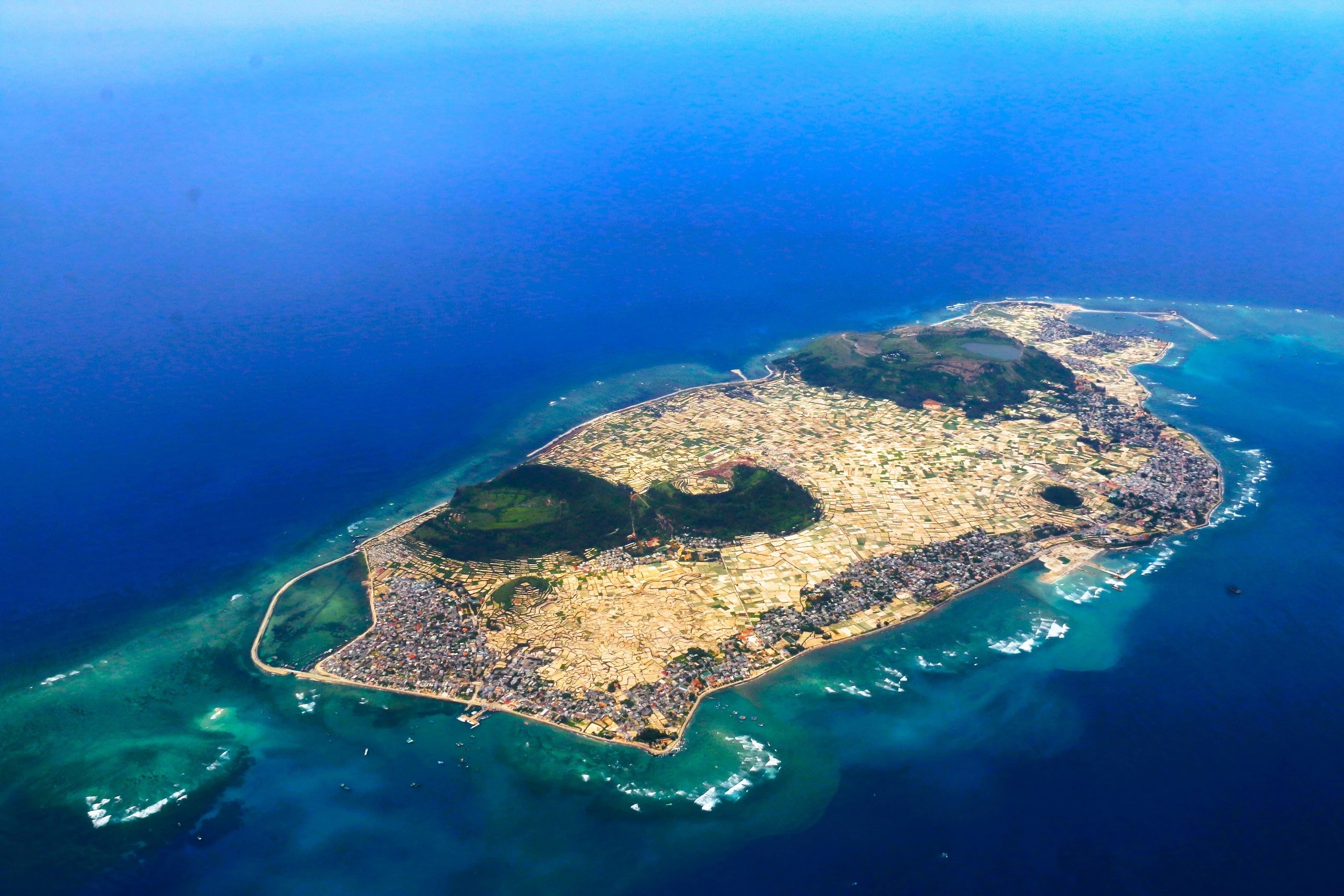 Đặc khu Lý Sơn là 'thiên đường' giữa biển khơi?- Ảnh 1.