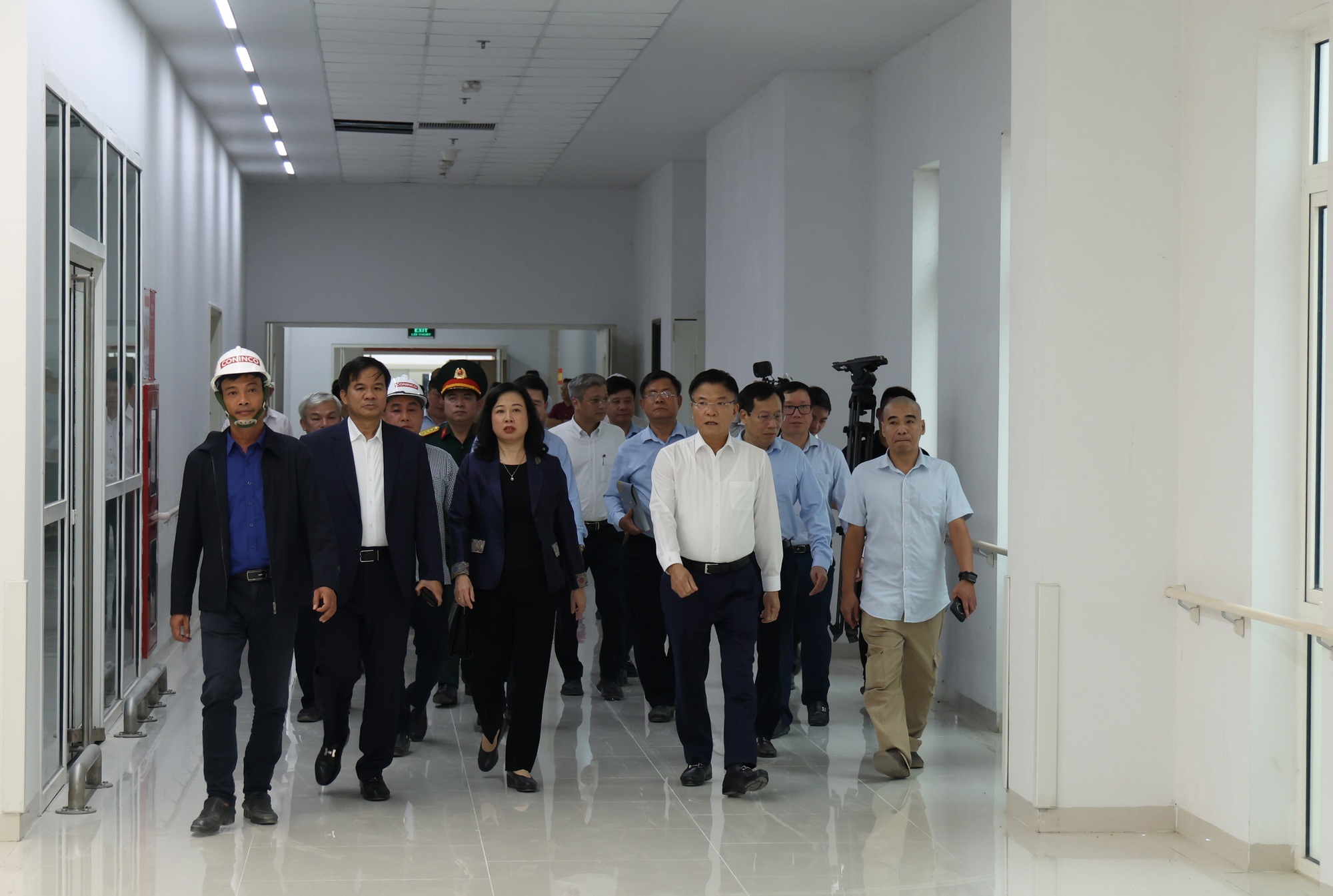 Hoàn thành việc xây dựng cơ sở 2 Bệnh viện Bạch Mai và Việt Đức trước 30/11- Ảnh 1.