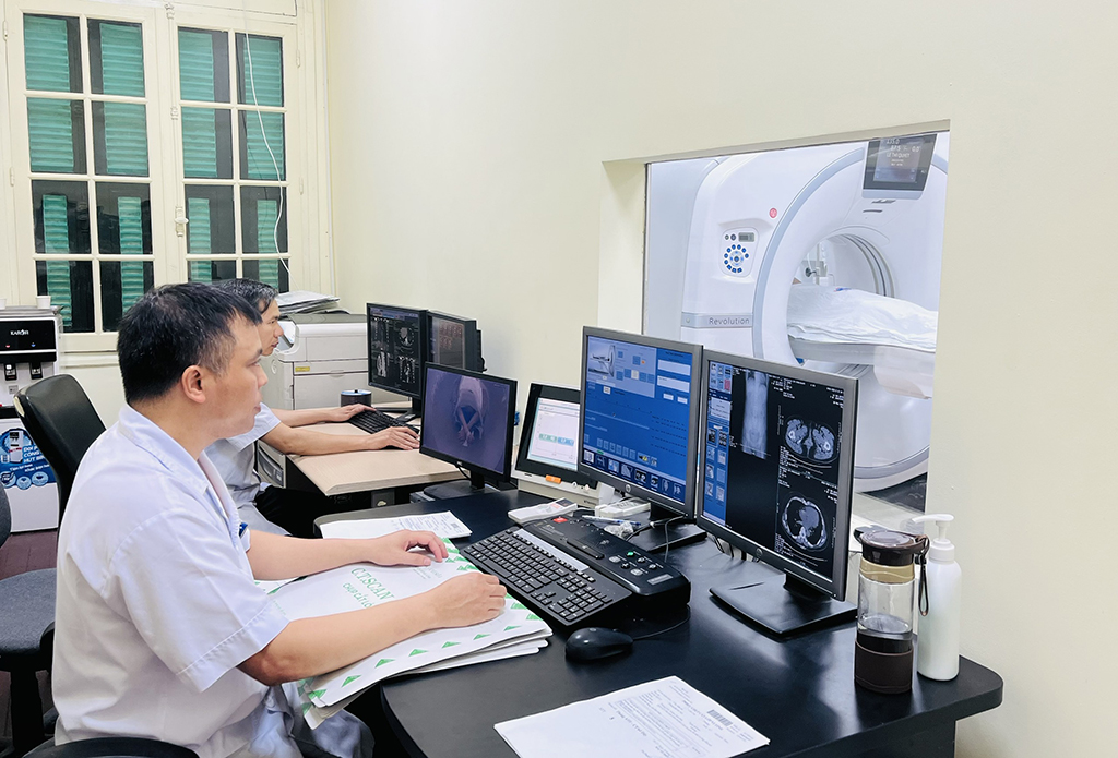 Mở rộng BV Chợ Rẫy và giải pháp giảm tải Bệnh viện tuyến T . Ư - Ảnh 1.