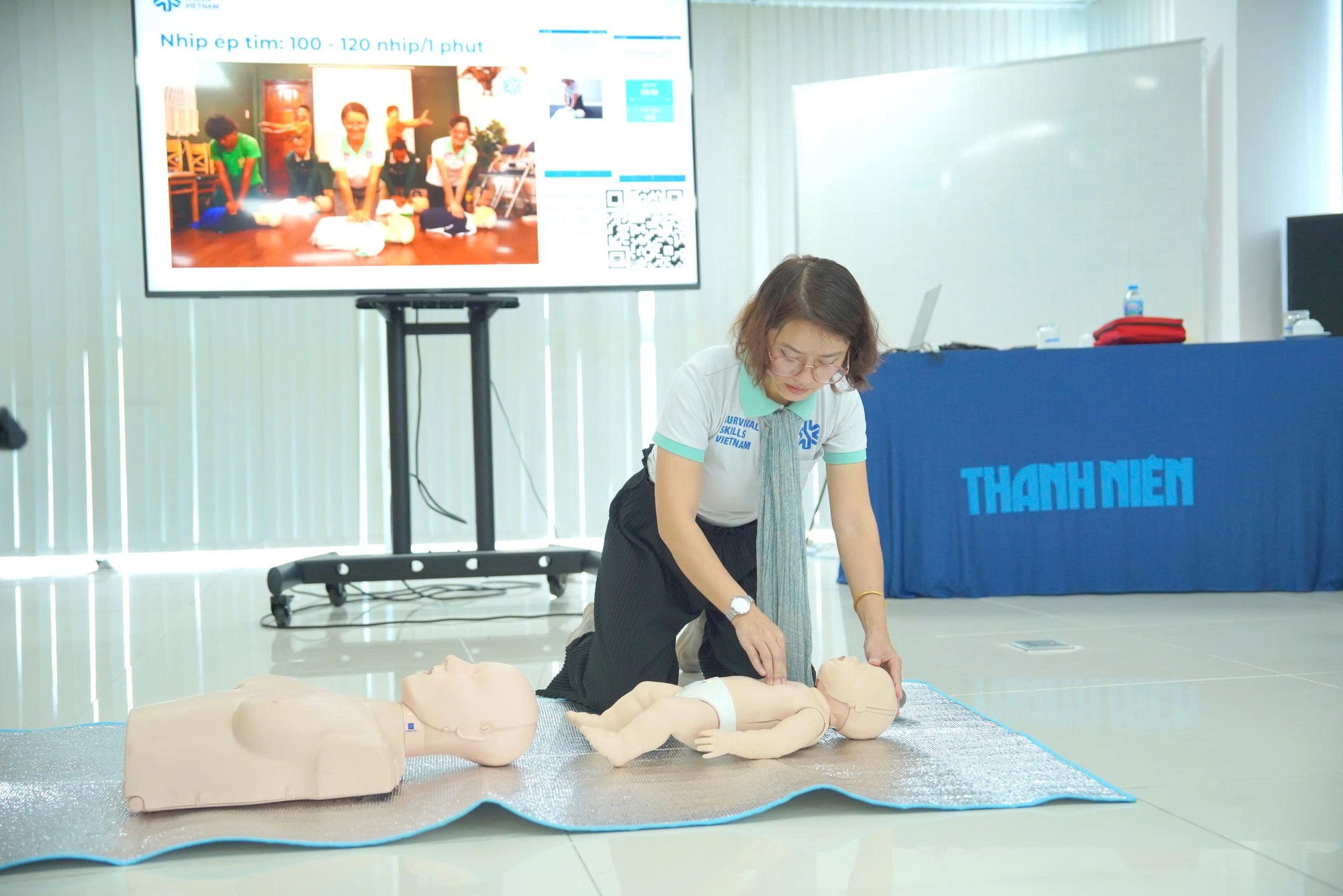 Nếu thấy một người đột quỵ, bạn cần làm gì?- Ảnh 1.