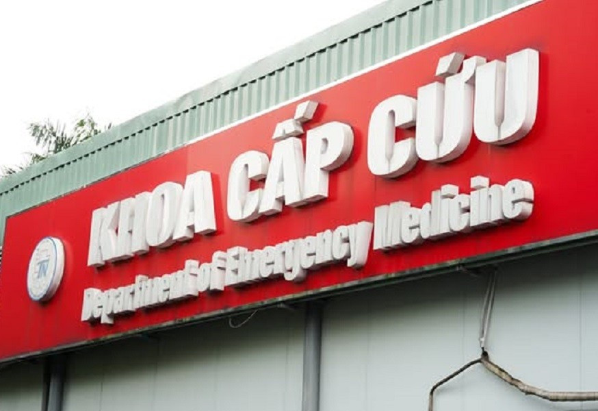 Nữ sinh 14 tuổi co giật, hôn mê sâu vì uống phải rượu độc- Ảnh 1.