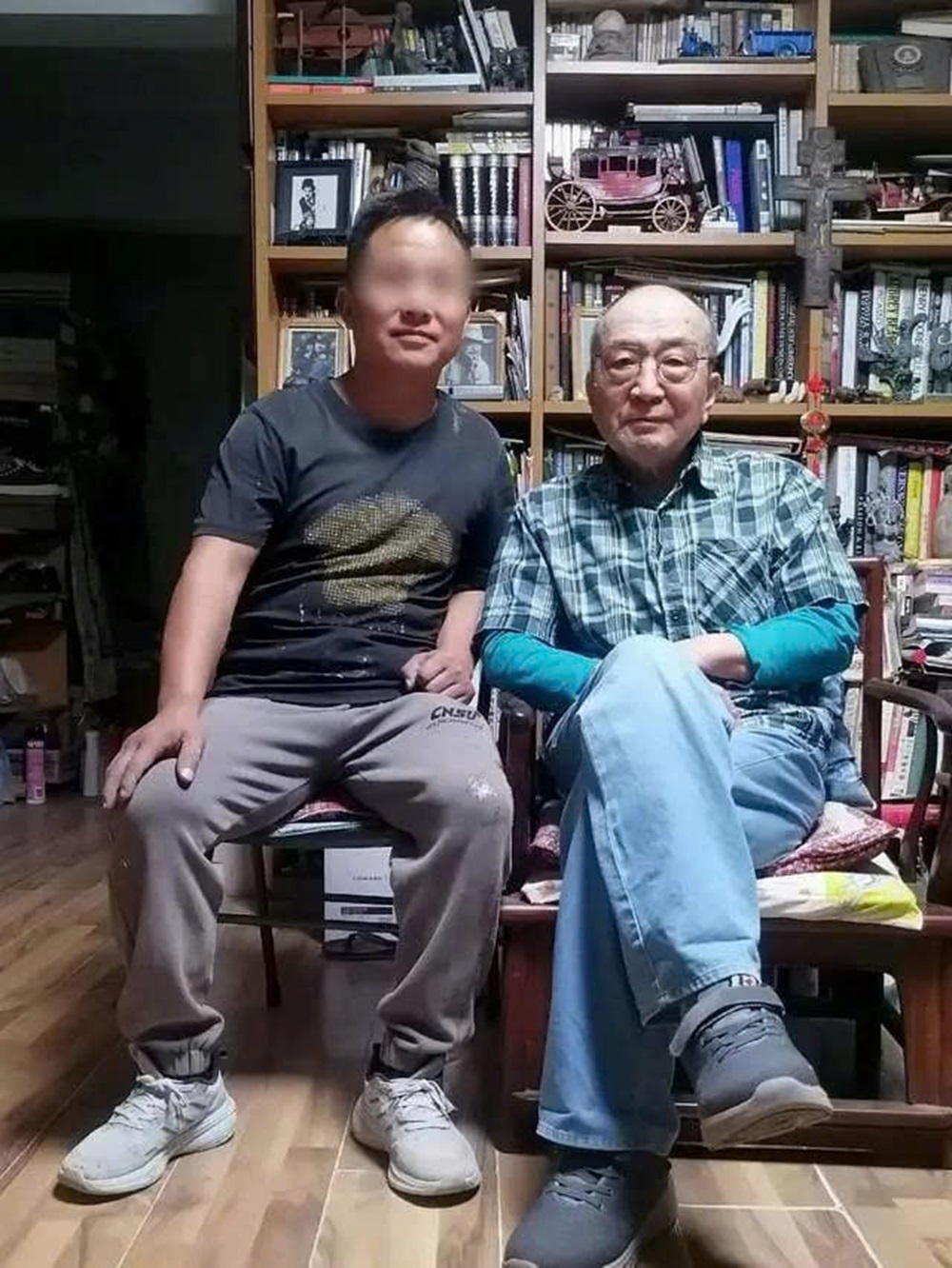 Cuộc sống hiện tại của 'Tể tướng Lưu Gù' Lý Bảo Điền giờ ra sao? - Ảnh 1.