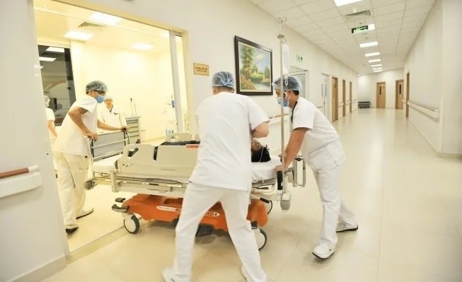 Xử phạt cơ sở nấu cỗ cưới vụ hàng chục người nhập viện ở Quảng Ninh- Ảnh 1.