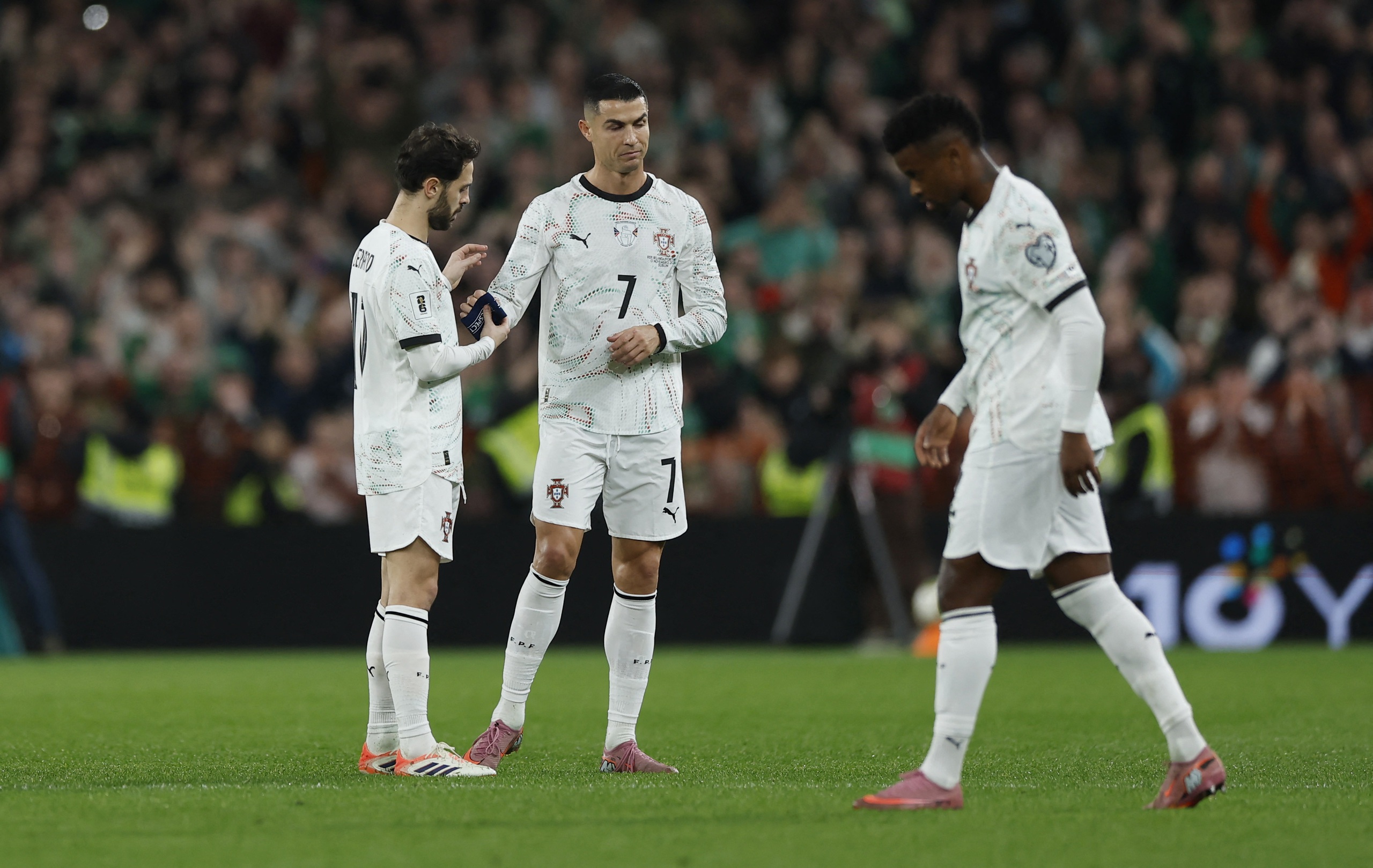 Đã có bao nhiêu đội dự World Cup 2026: Ronaldo và Bồ Đào Nha sẽ ra sao?- Ảnh 1.