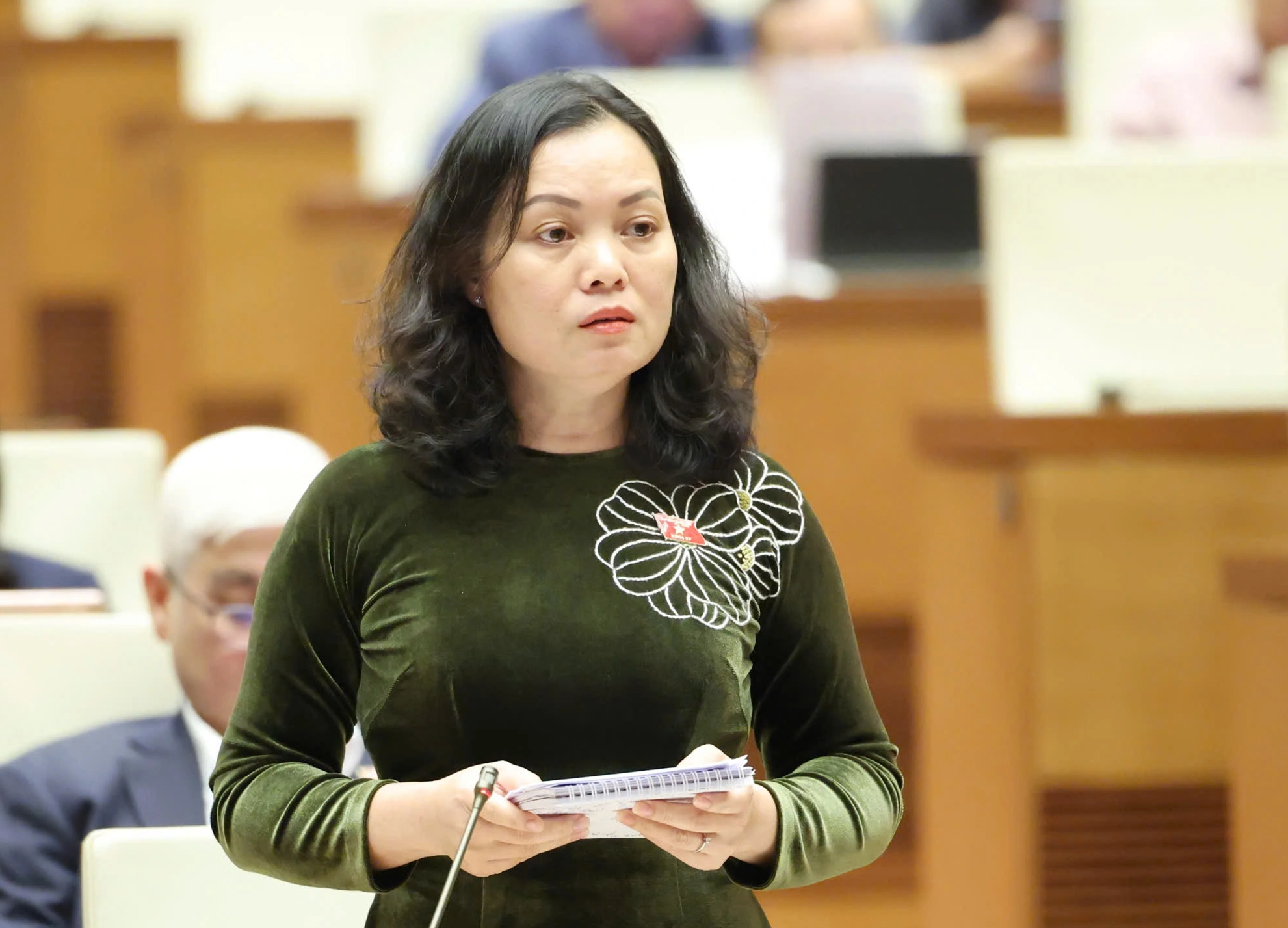 Đại biểu đề nghị kiểm soát thuật toán 'ưu tiên video nhảy múa phản cảm' - Ảnh 1.