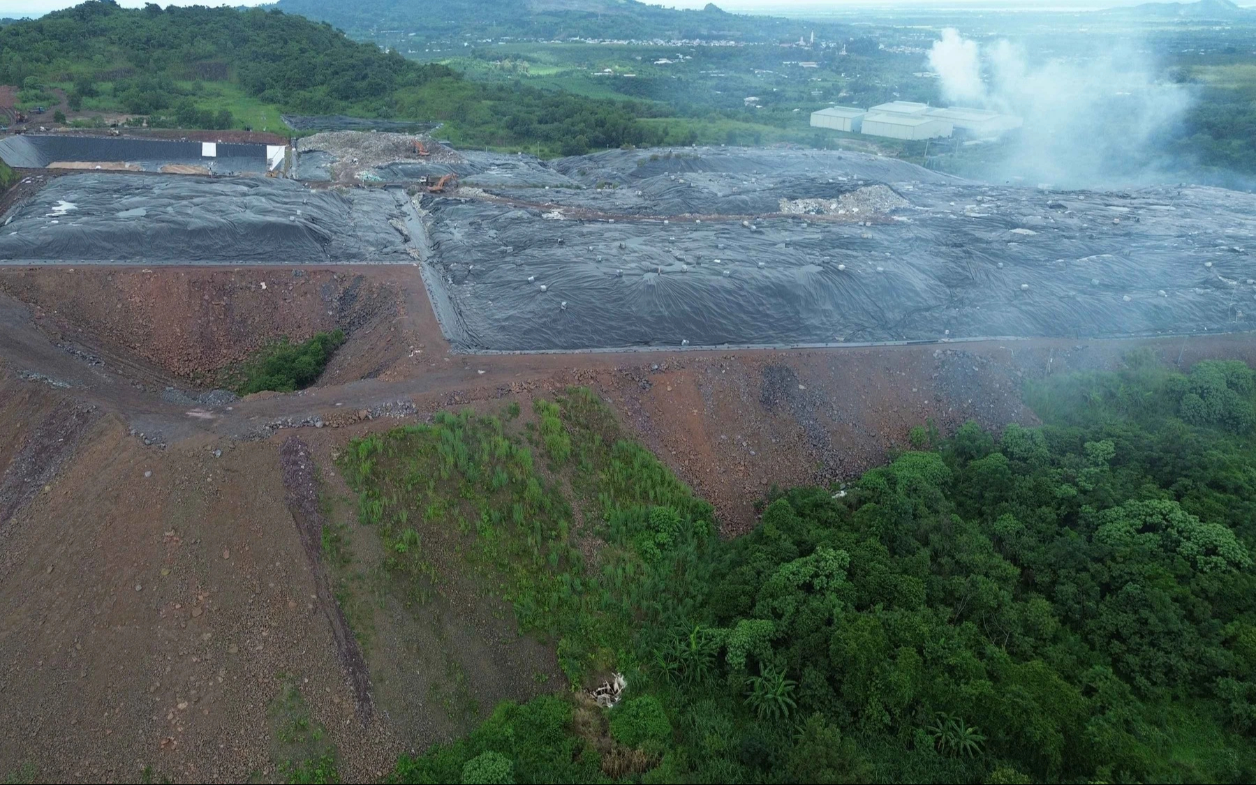 Không để xảy ra tình trạng dừng tiếp nhận rác, tồn ứ rác thải sinh hoạt - Ảnh 1.