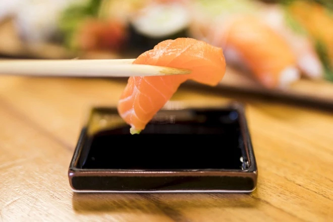 Gan người đàn ông thủng lỗ chỗ như tổ ong do thường xuyên ăn 1 loại cá: Bác sĩ khuyên ăn càng ít càng tốt 4 loại cá này vì chúng chứa chất gây ung thư- Ảnh 1.