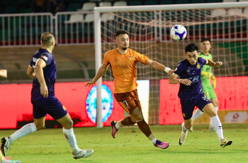 Lại muốn thấy ông Vũ Tiến Thành ăn mừng cực ‘dị’, HAGL phải làm gấp điều này…