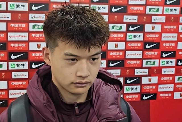 Thua Việt Nam, đội trưởng tuyển Trung Quốc thừa nhận đội nhà "kiệt sức" chỉ sau 70 phút thi đấu