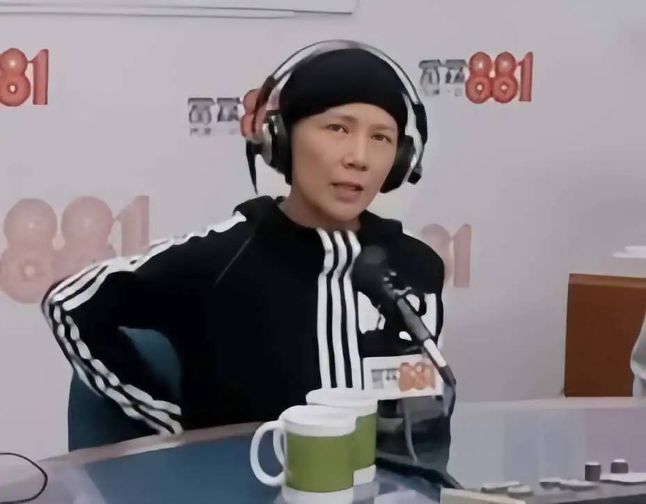 Á hậu đình đám bất ngờ lộ diện sau 1 năm điều trị ung thư vú giai đoạn cuối, thân hình gầy rộc khiến ai cũng giật mình- Ảnh 1.