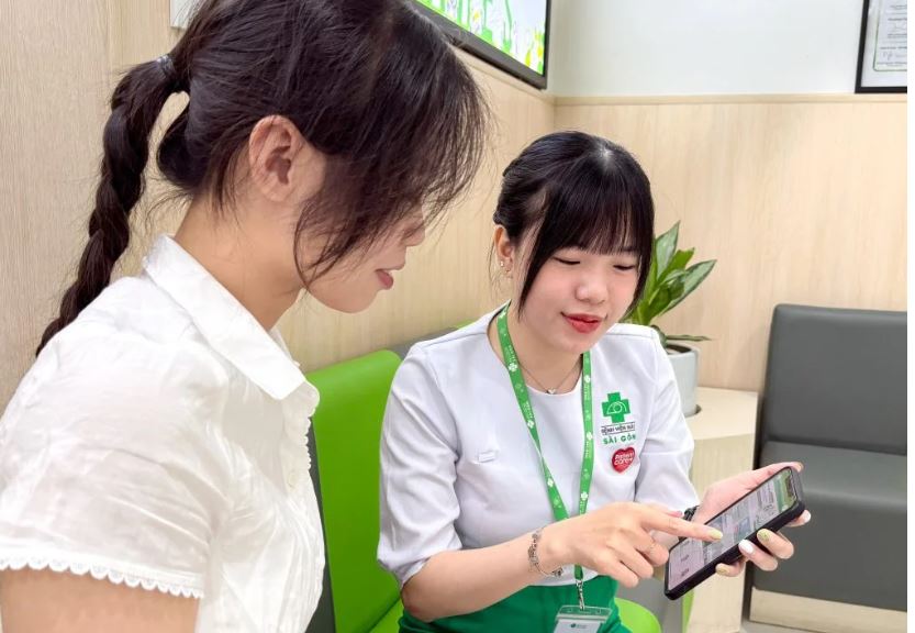 Triển khai thanh toán số trong hệ thống bệnh viện Mắt Sài Gòn - Ảnh 1.