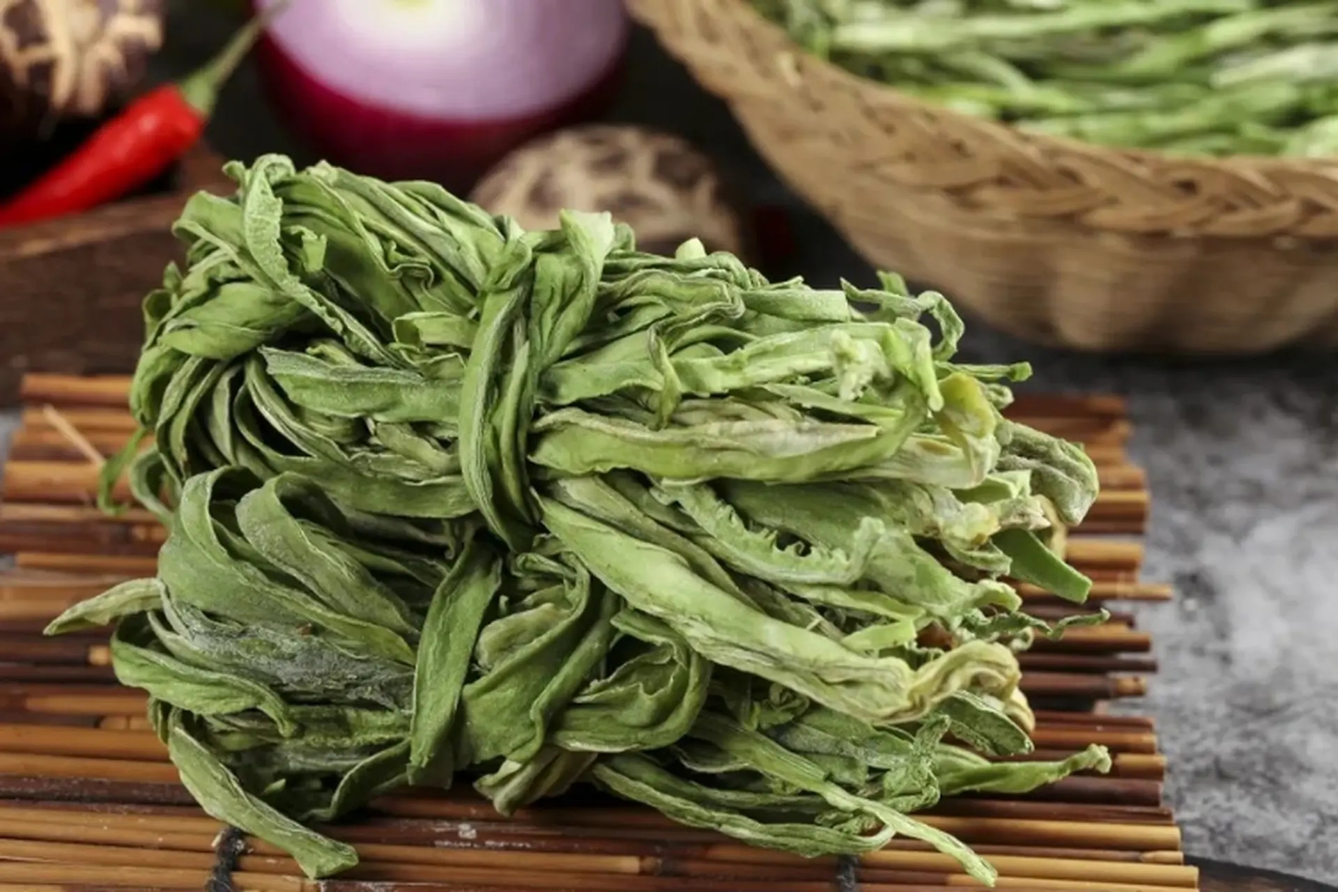 Loại rau giòn sần sật, hơn nửa triệu đồng/kg, giúp sống lâu, trẻ khỏe: Việt Nam có rất nhiều - Ảnh 1.