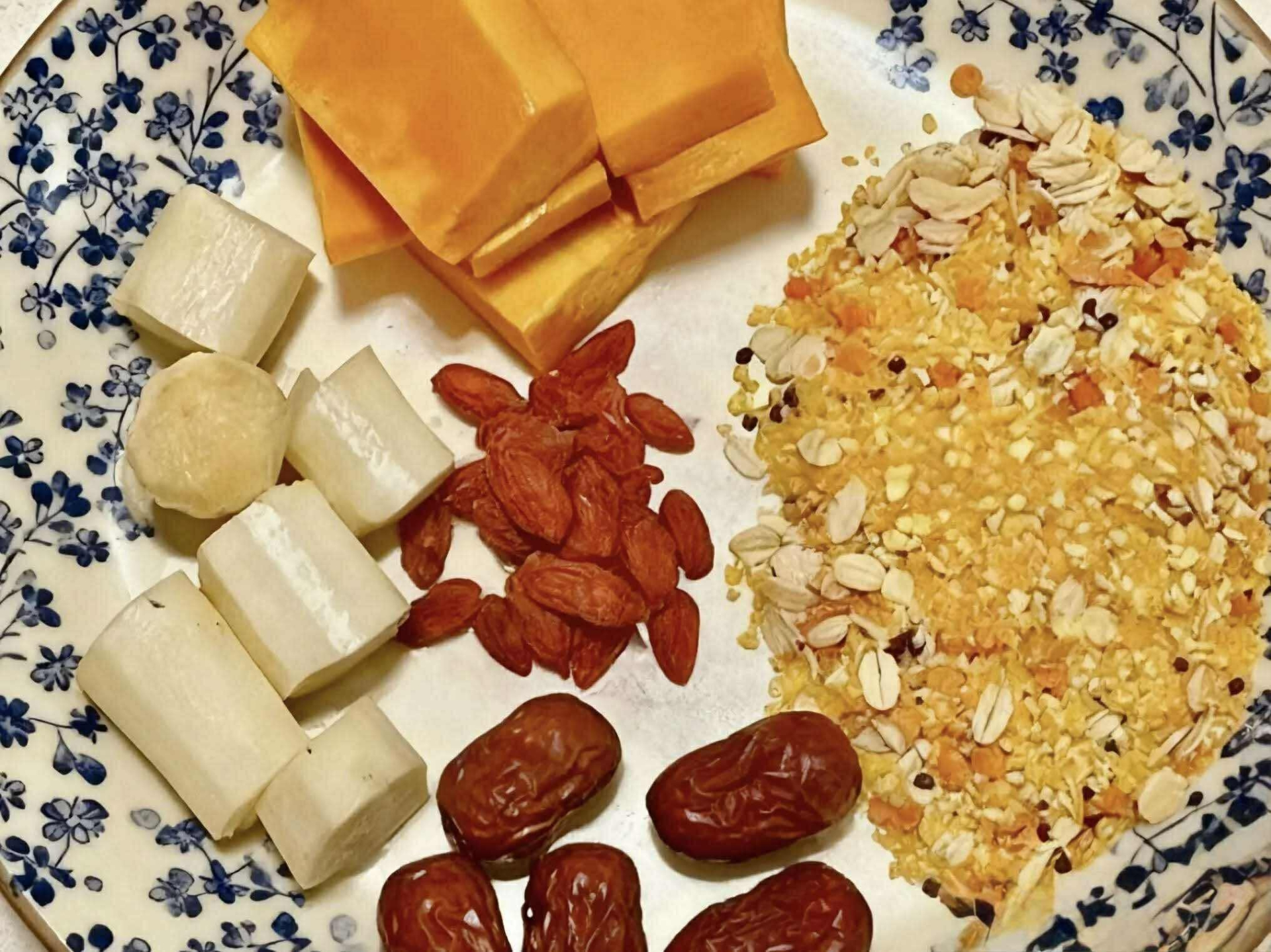 Uống 4,5kg sữa đậu nành không bằng 1 bát này: Phụ nữ trung niên và cao tuổi ăn thường xuyên thì tỳ vị dễ chịu, khí huyết càng tốt- Ảnh 1.