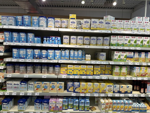 Sữa Aptamil bị thu hồi do phát hiện độc tố - Ảnh 1.