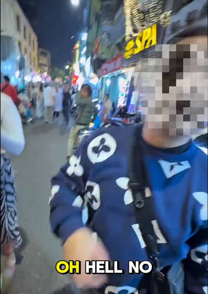 Xử phạt người chèo kéo du khách nước ngoài sử dụng ma túy ở phố cổ Hà Nội