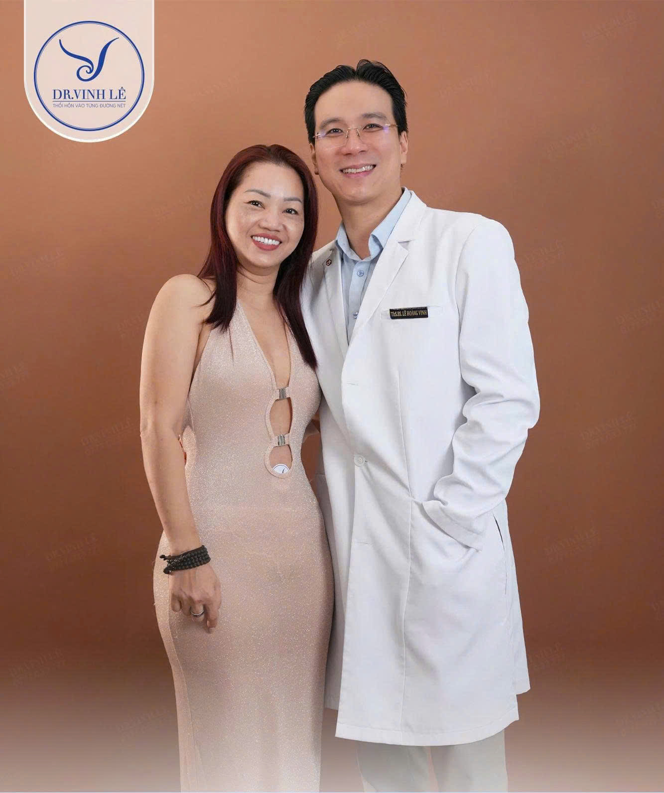 Thạc sĩ Bác sĩ Lê Hoàng Vinh được mệnh danh là "Bàn tay vàng" trong Phẫu thuật Căng da mặt