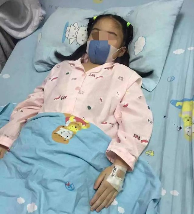 Bé gái 9 tuổi đã mắc ung thư vú, bác sĩ cảnh báo: 5 thói quen này là "đồng phạm", chị em phải tránh xa!