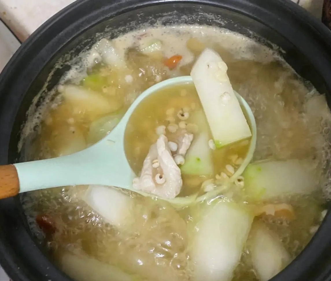 Đừng chỉ biết uống nước lọc vào mùa hè! Đây là 3 loại nước "siêu giải nhiệt", dưỡng da, tăng cường sức khỏe