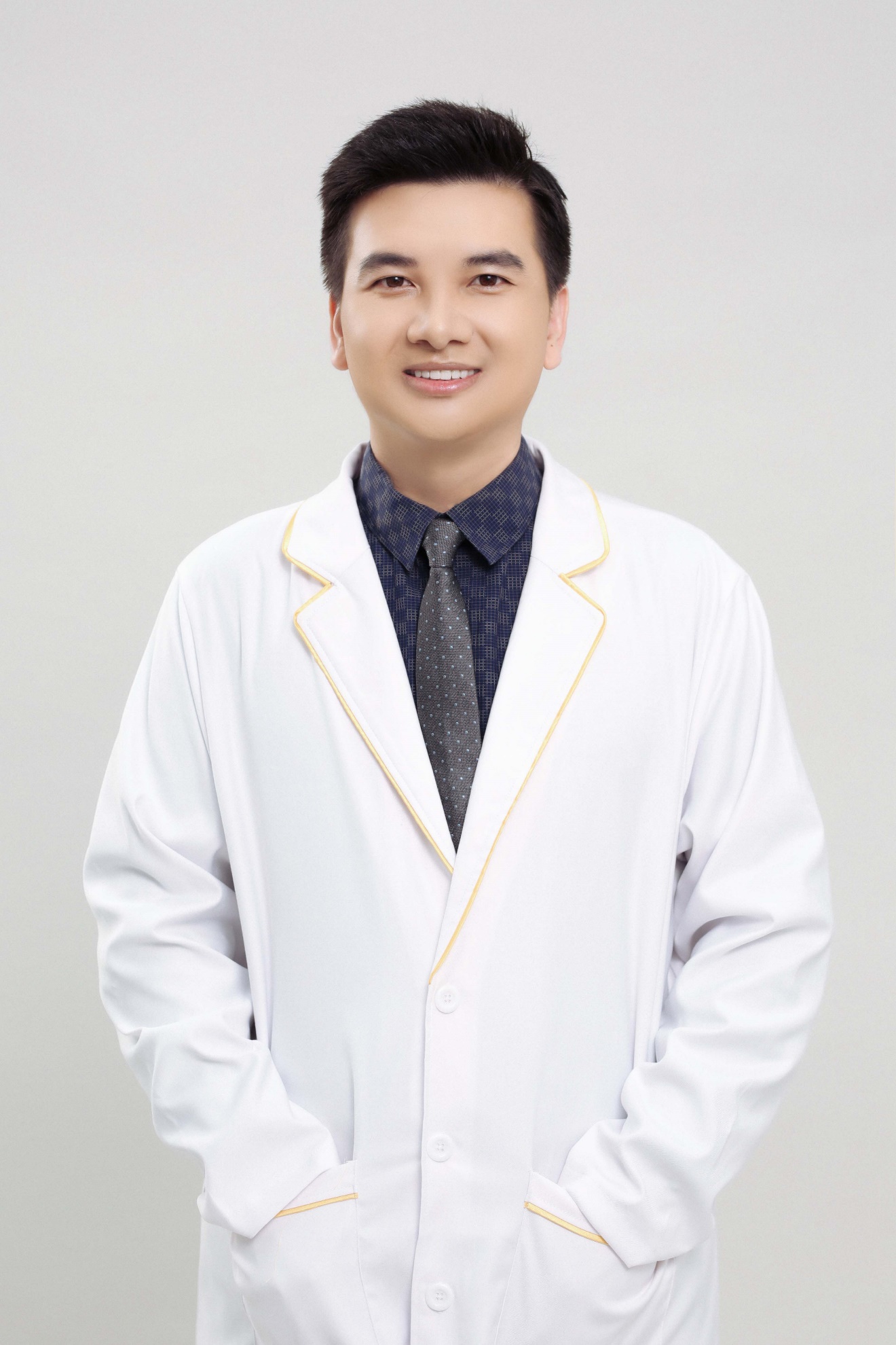 Bác Sĩ CKI Đoàn Duy Dũng - Chuyên gia phẫu thuật tạo hình thẩm mỹ uy tín tại phòng khám Amest Tp.HCM.