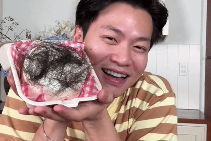 Review chiếc bánh “tóc rối” đang gây ám ảnh: Nhìn nổi da gà, ăn rồi mới hiểu sao ai cũng tẩy chay!